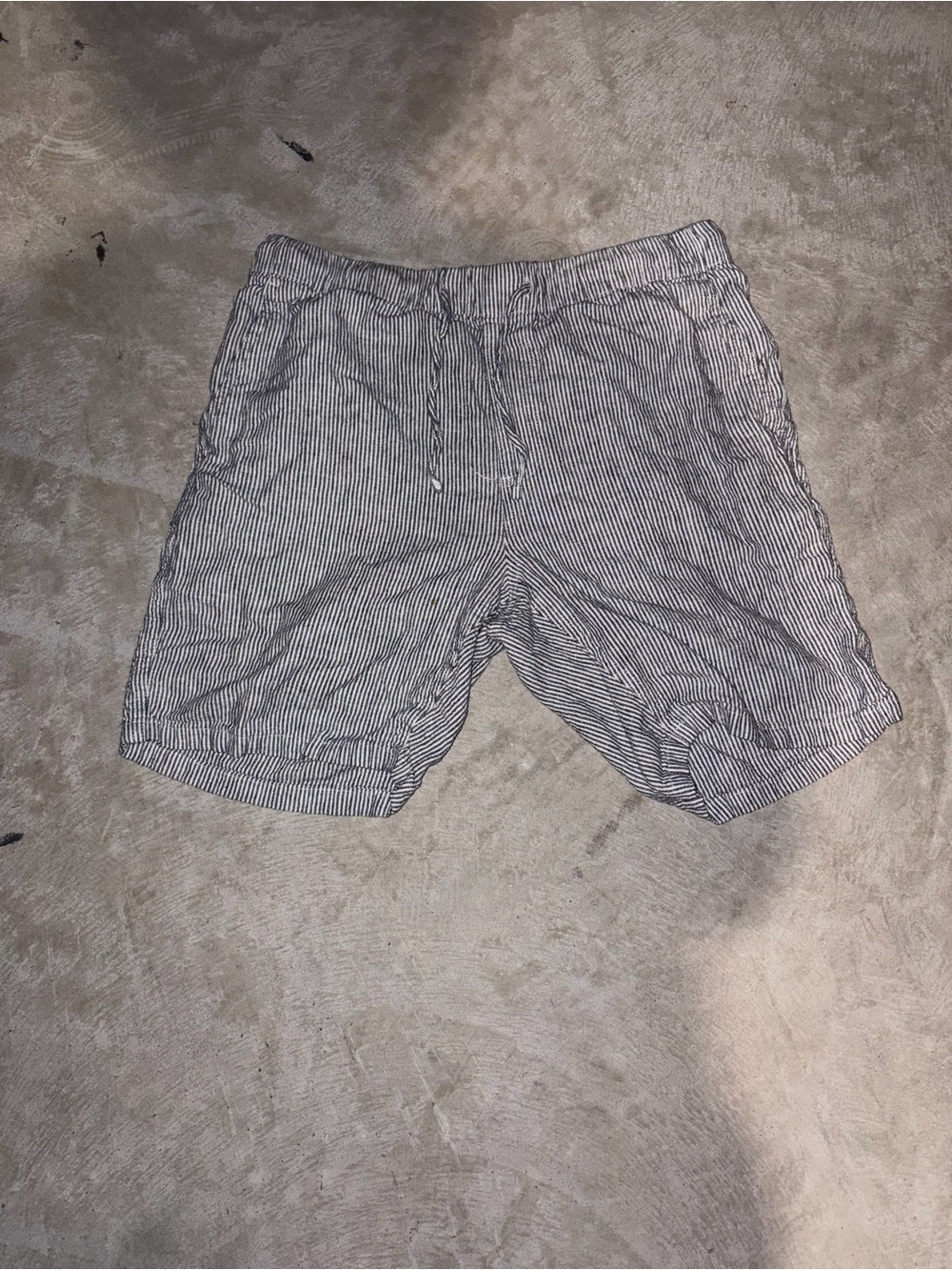 Saks Fifth Avenue Navy & White Seersucker Drawstring Shorts